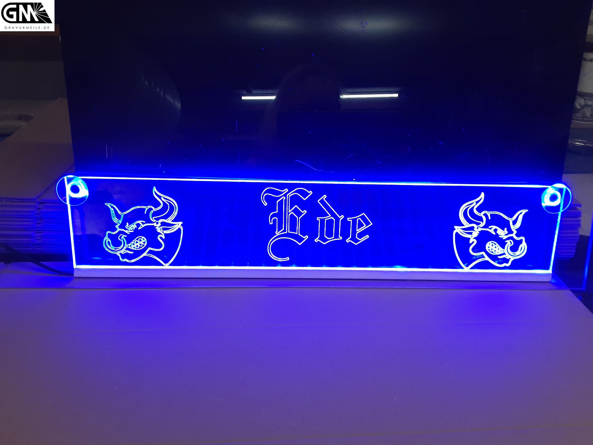 Graviertes Thomas LED Namensschild mit indirekter LED Beleuchtung