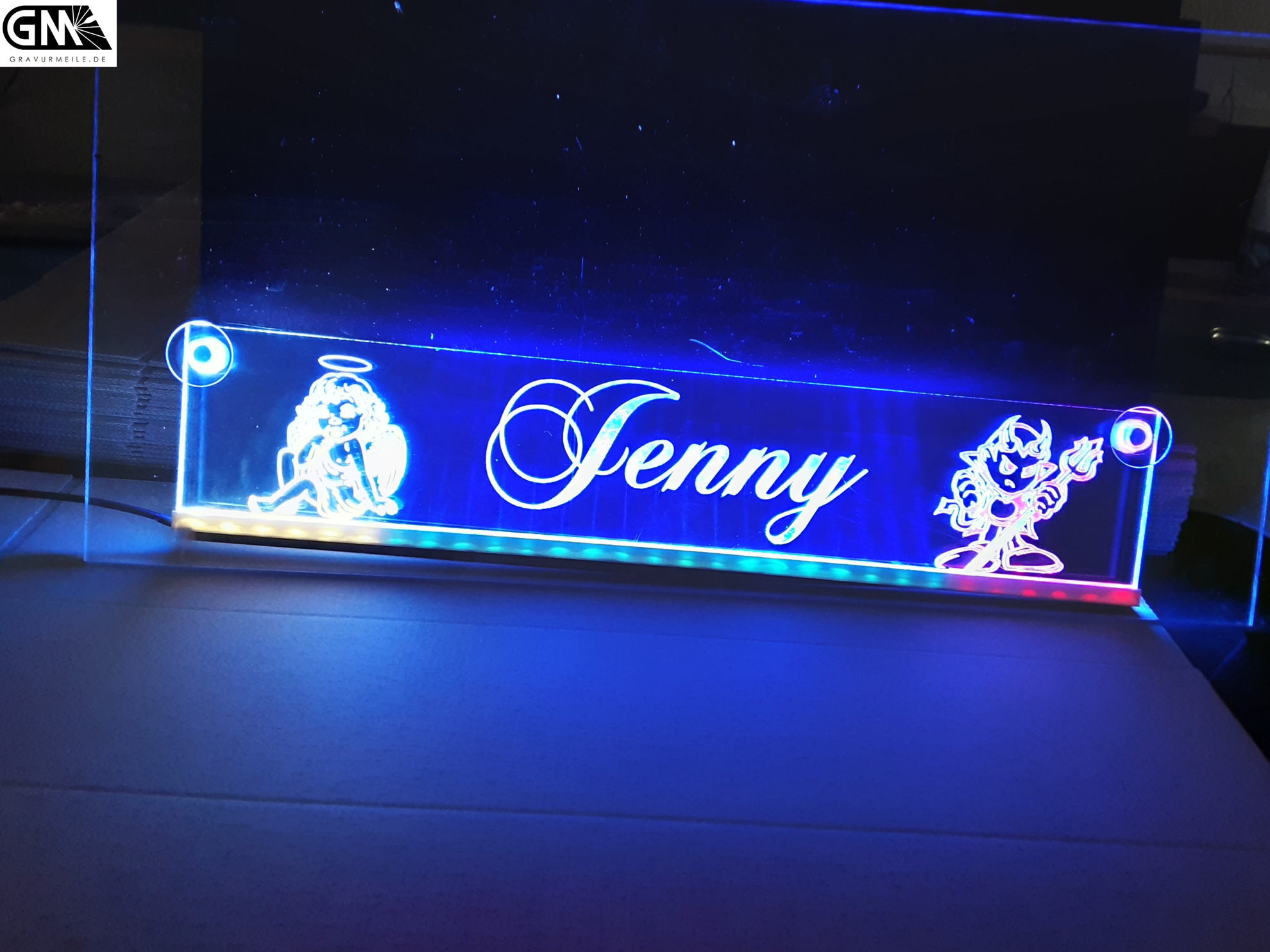 Beleuchtetes LKW Namensschild mit Jenny LED Gravur Truckerschild