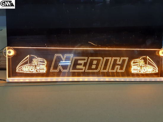 Beleuchtetes LKW Namensschild mit Nebih LED Gravur Truckerschild